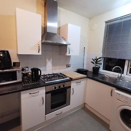 Neat Double Room Londres Extérieur photo