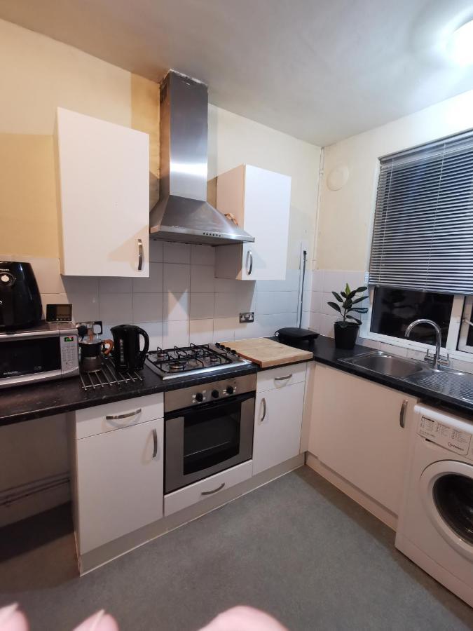 Neat Double Room Londres Extérieur photo